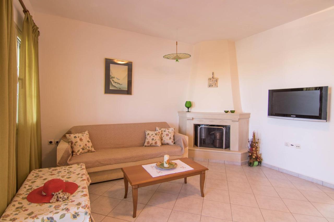 Fedra Apartments, View, Free Parking, 2Mins To Beach Palekastro Exterior foto