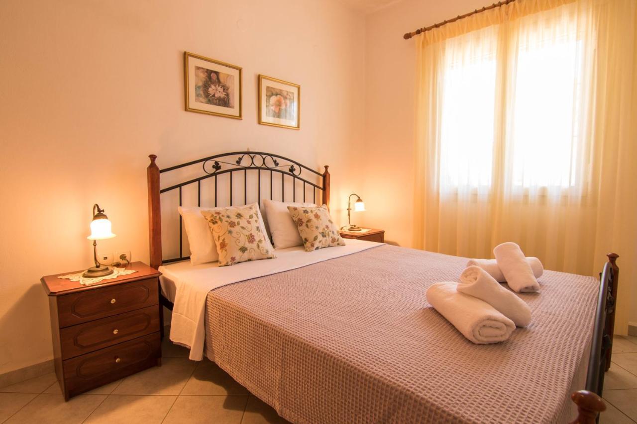 Fedra Apartments, View, Free Parking, 2Mins To Beach Palekastro Exterior foto